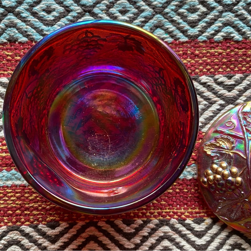 FENTON ART GLASS LTD EDITION PRESIDENT’S COLLECTION COVERED BOX W/ GRAPE… - Picture 14 of 16